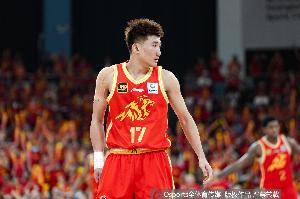 下半场未出场!媒体人:今天广厦做得最正确的就是ban掉了孙铭徽配图