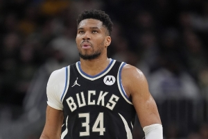 字母哥:单年最多赚1.2亿 资产7年就能翻一番 要进行有回报的投资配图
