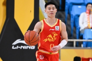 媒体人：广厦这个系列赛但凡多用用林秉圣 至少是1-2而不是0-3配图