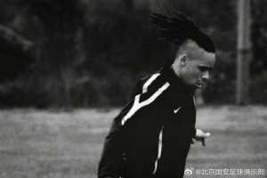 俱乐部对马努的骤然离去深感惋惜，向其家人致以最诚挚的慰问哀悼配图
